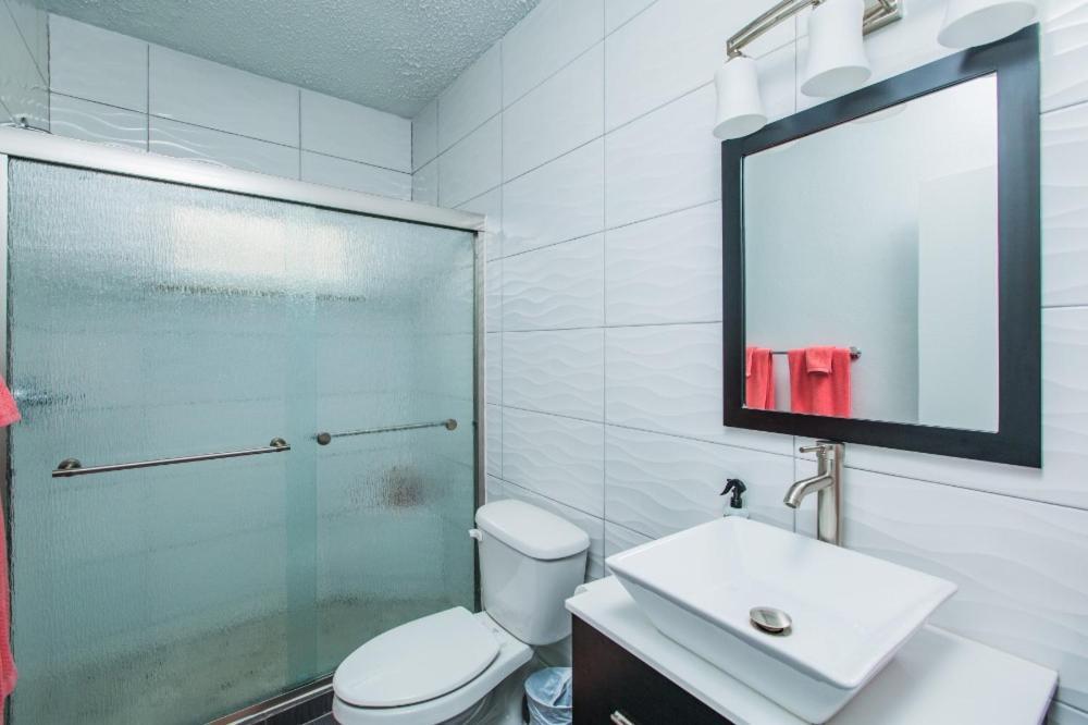 Dramatic Views From This Specious 1Bd/1Bth Κρίστιανστεντ Εξωτερικό φωτογραφία